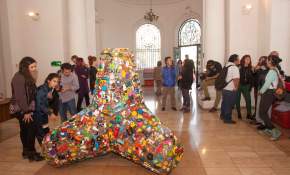 [IMÁGENES]Exposición "Tetrapodos" se toma tres puntos de Antofagasta